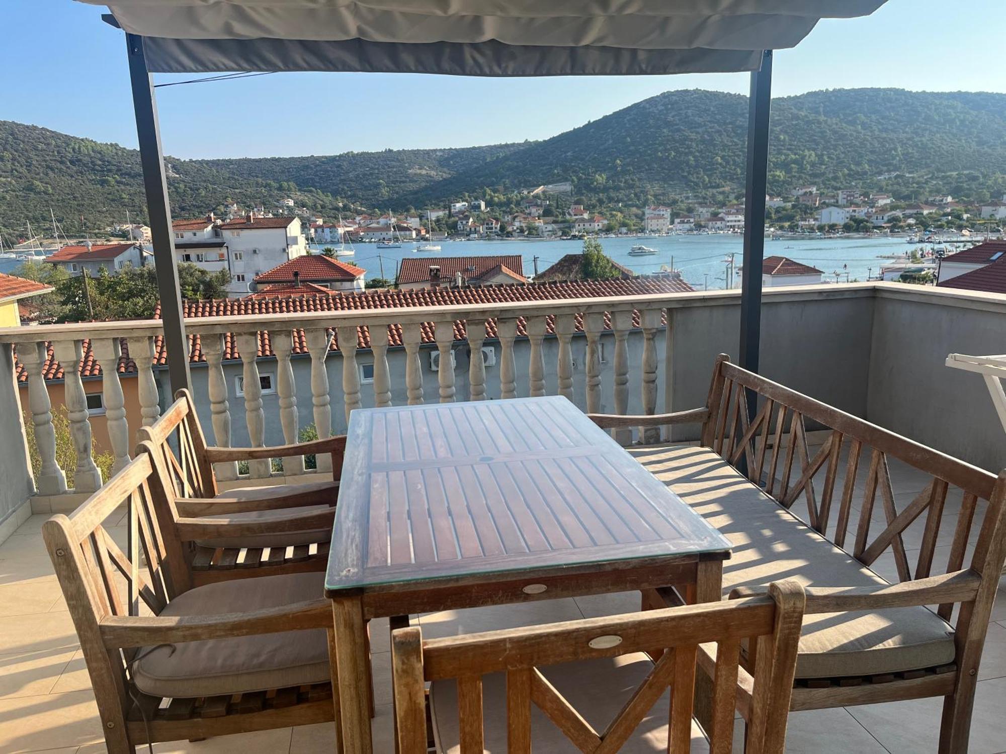 Apartment Laguna Vinišće Exteriör bild